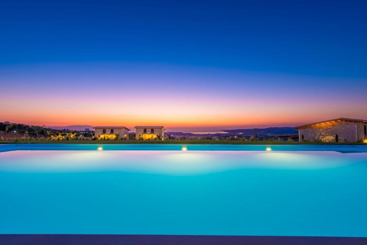Mint Retreat Suites (Adults Only) Kalandra Dış mekan fotoğraf