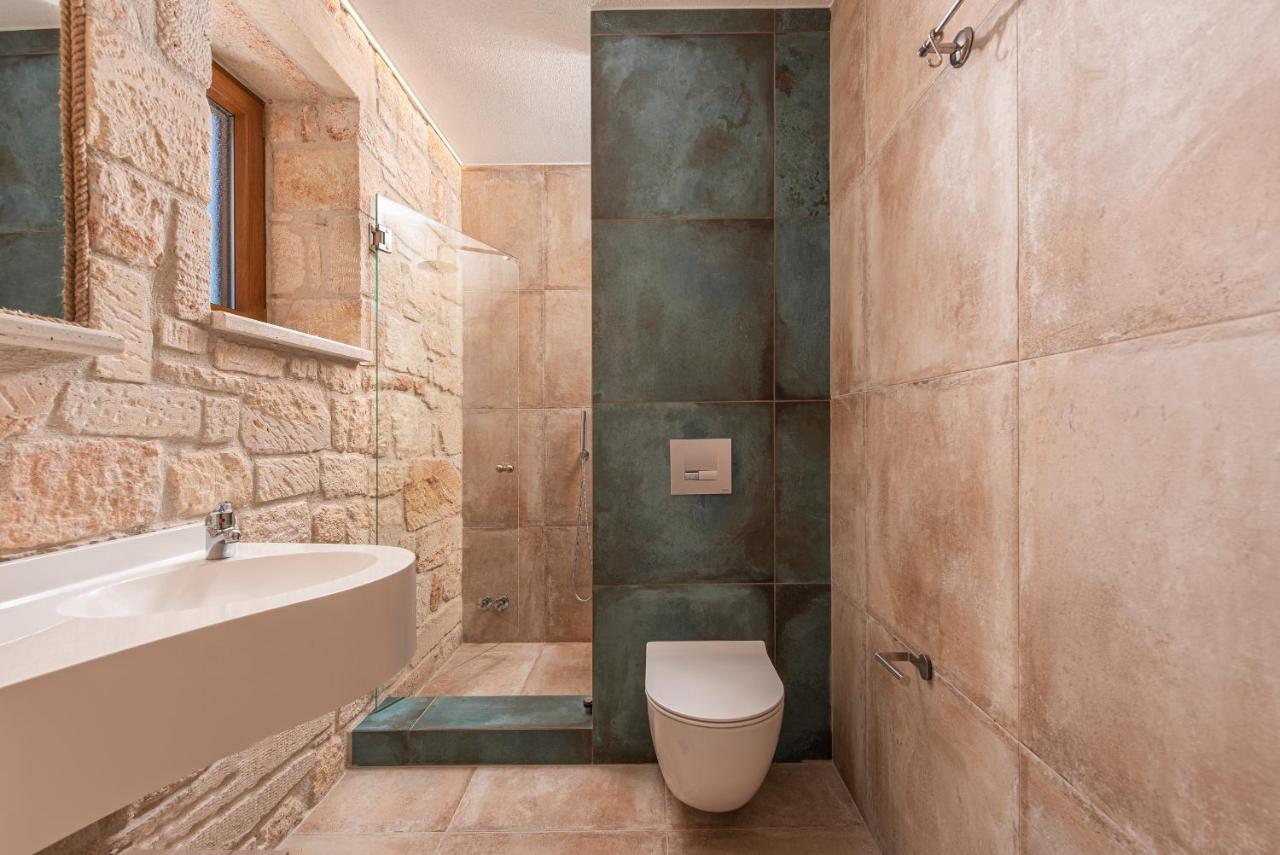 Mint Retreat Suites (Adults Only) Kalandra Dış mekan fotoğraf